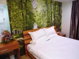 Rain Forest Hotel Kuala Lumpur 2*,